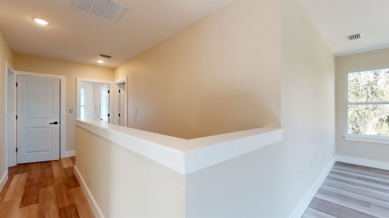 Image 43 of 68 For 1919 30th Avenue N