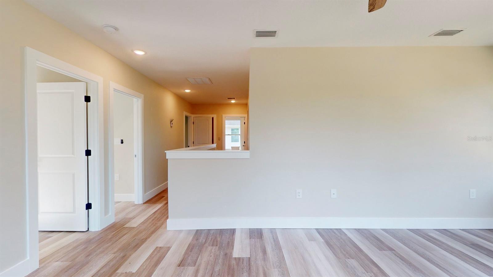 Image 45 of 68 For 1919 30th Avenue N