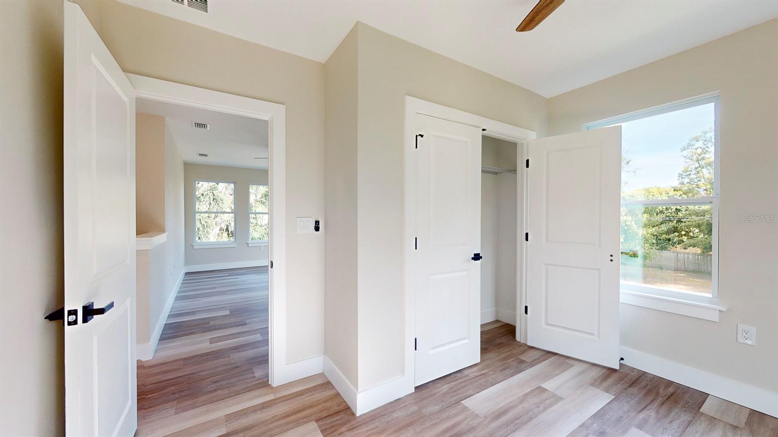 Image 46 of 68 For 1919 30th Avenue N