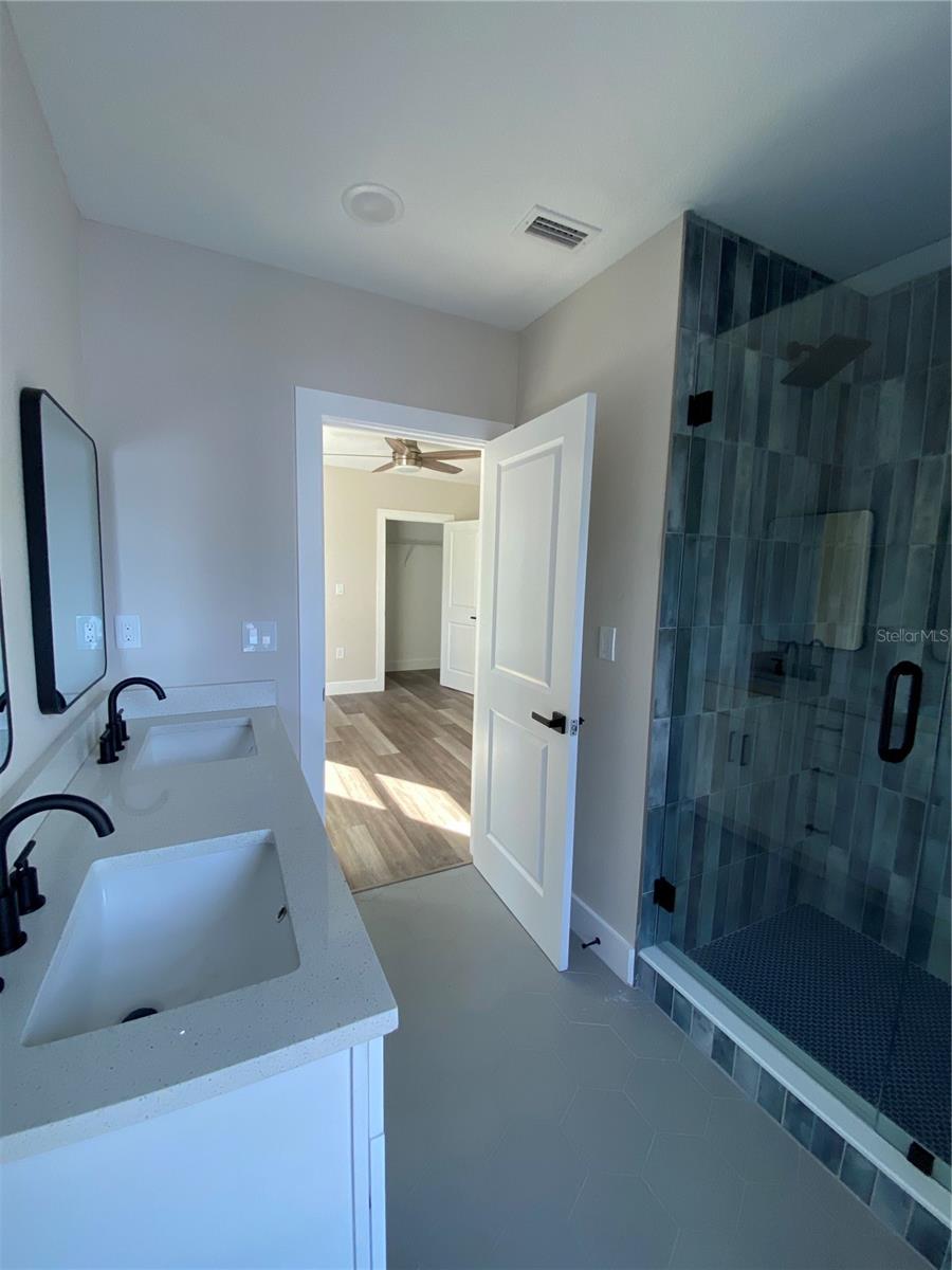 Image 68 of 68 For 1919 30th Avenue N