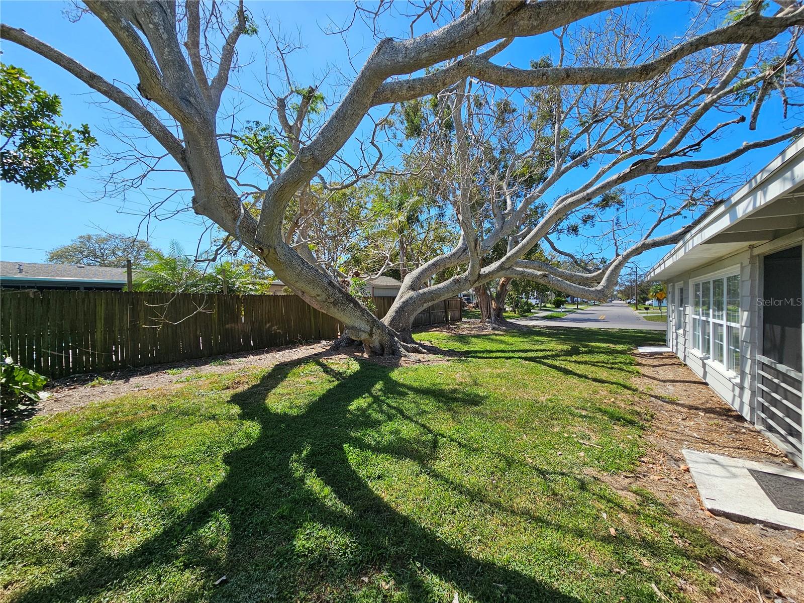 Image 14 of 26 For 3000 Browning Street