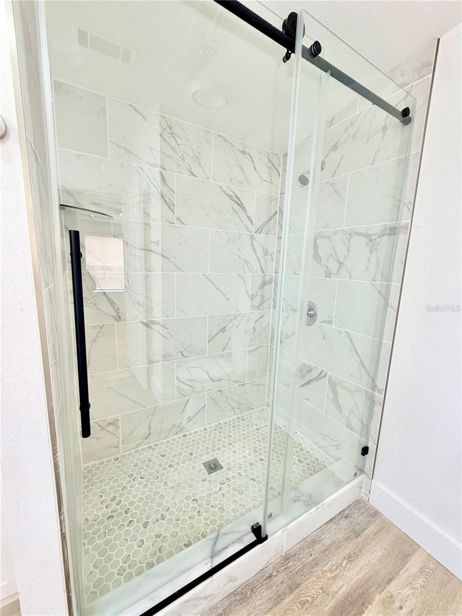 Image 10 of 26 For 14093 62nd Court