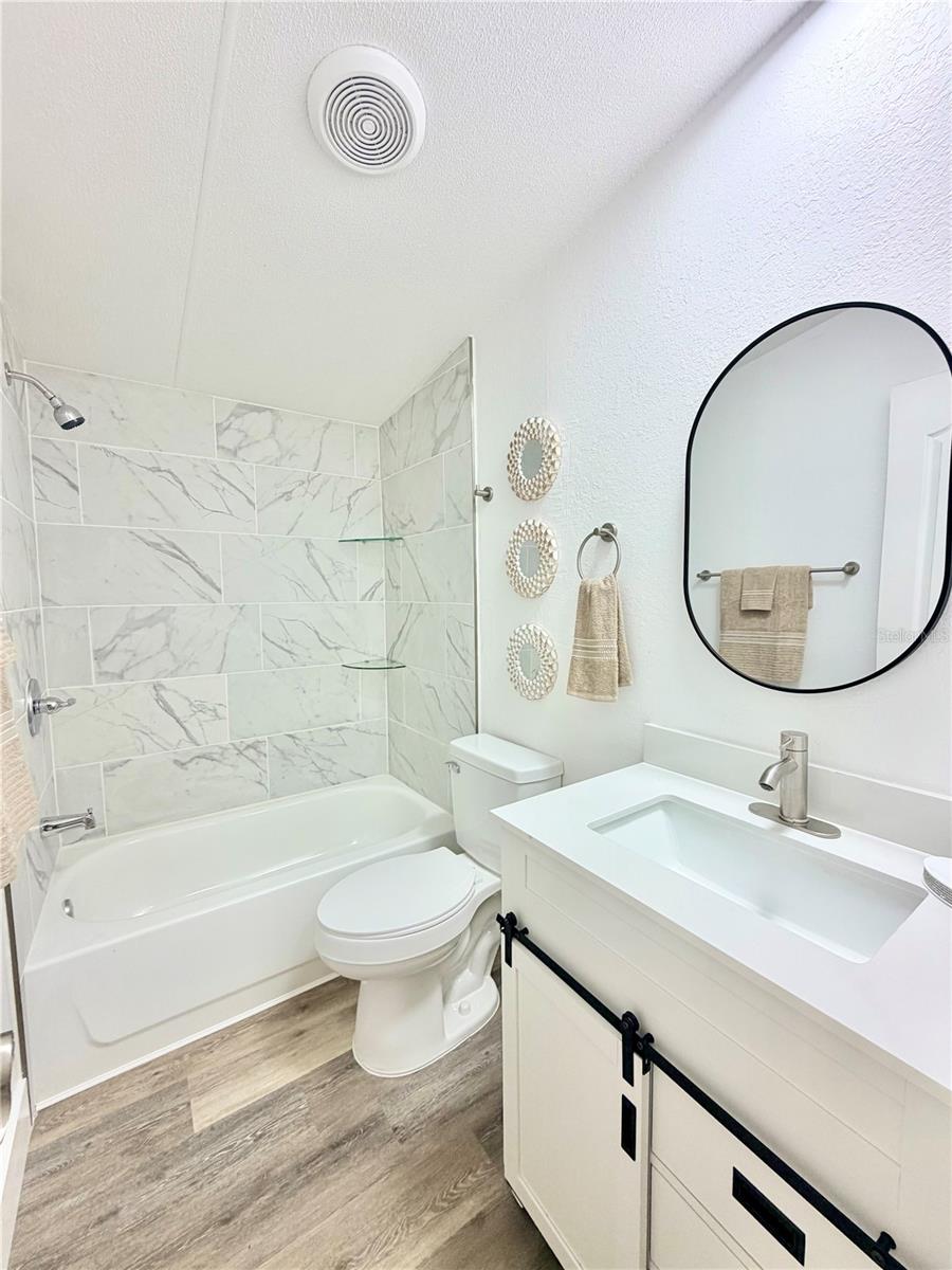 Image 18 of 26 For 14093 62nd Court