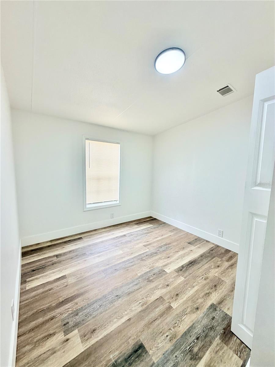 Image 19 of 26 For 14093 62nd Court