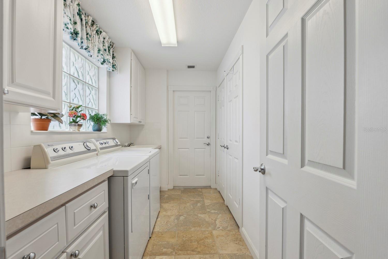 Image 16 of 29 For 28258 Islet Trail