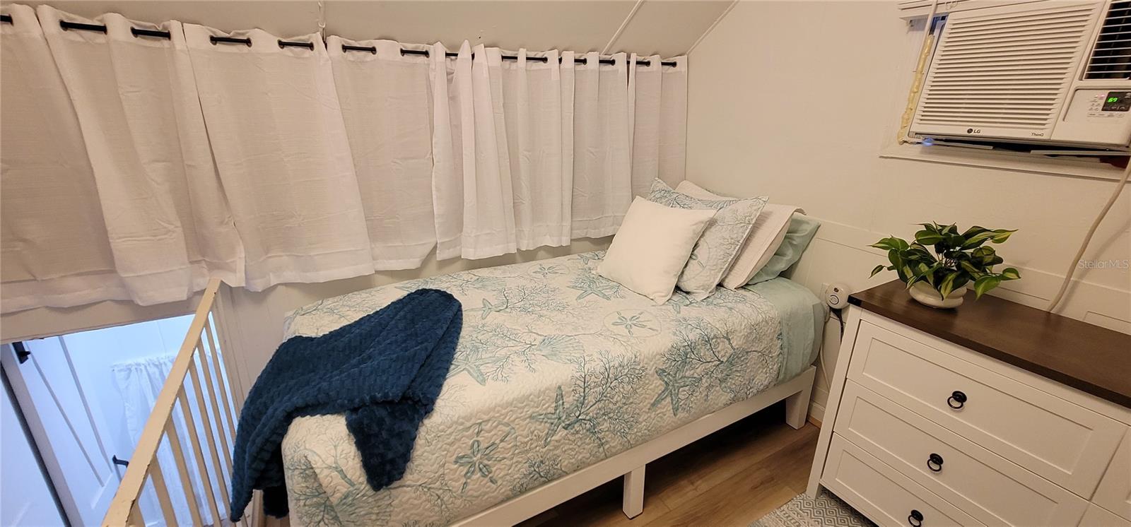 Image 19 of 41 For 3351 Bahia Vista Street