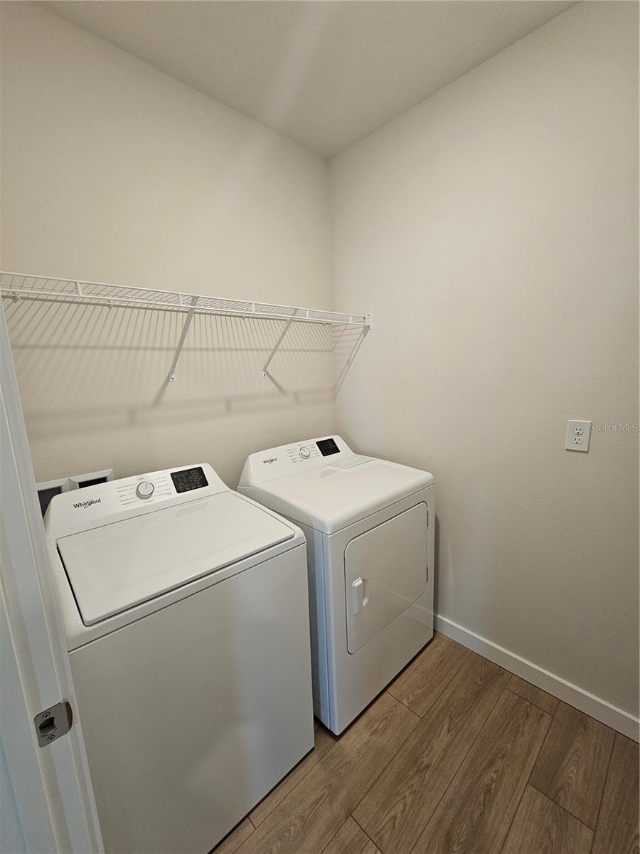 Listing photo id 18 for 18138 Wheathouse Place