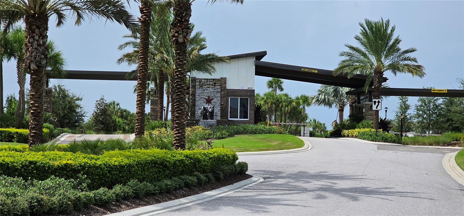 Listing photo id 22 for 18138 Wheathouse Place