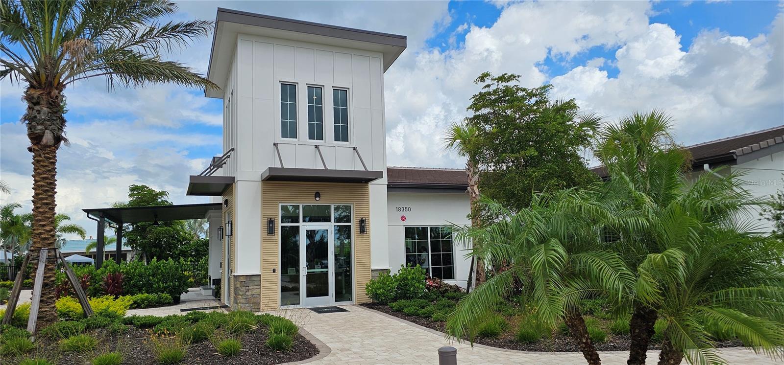 Listing photo id 26 for 18138 Wheathouse Place