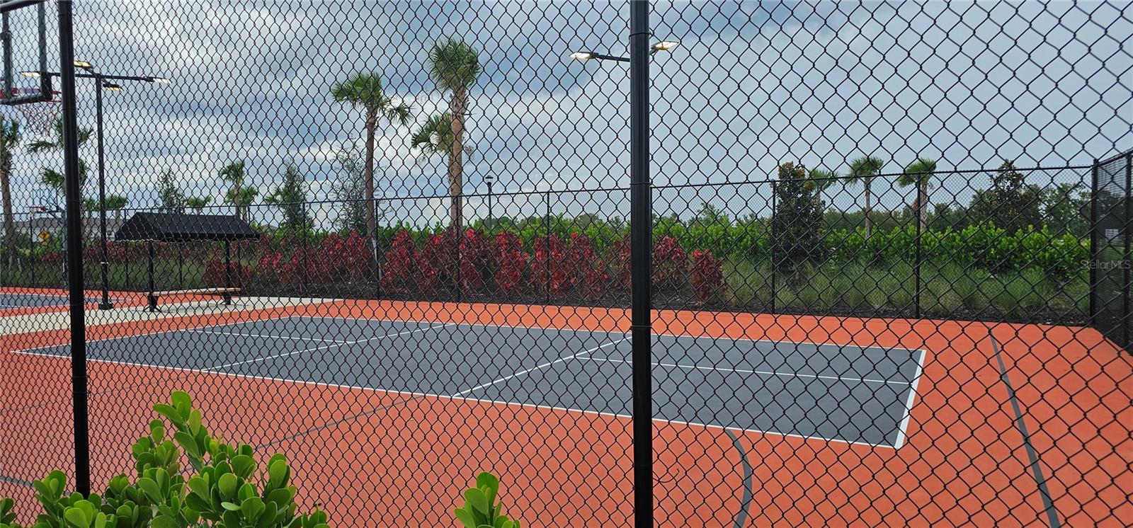 Listing photo id 28 for 18138 Wheathouse Place