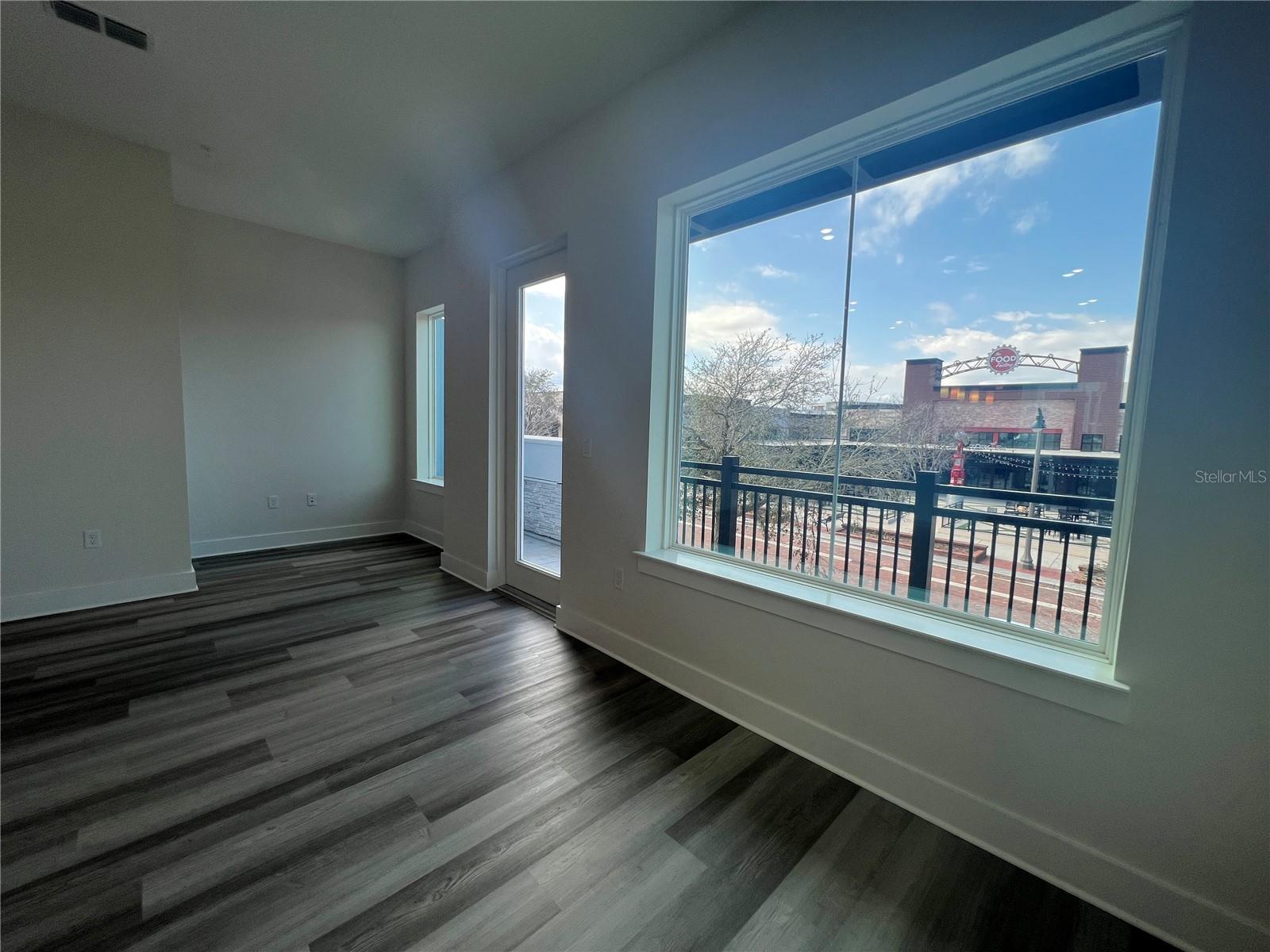 Image 14 of 78 For 891 City Walk Lane