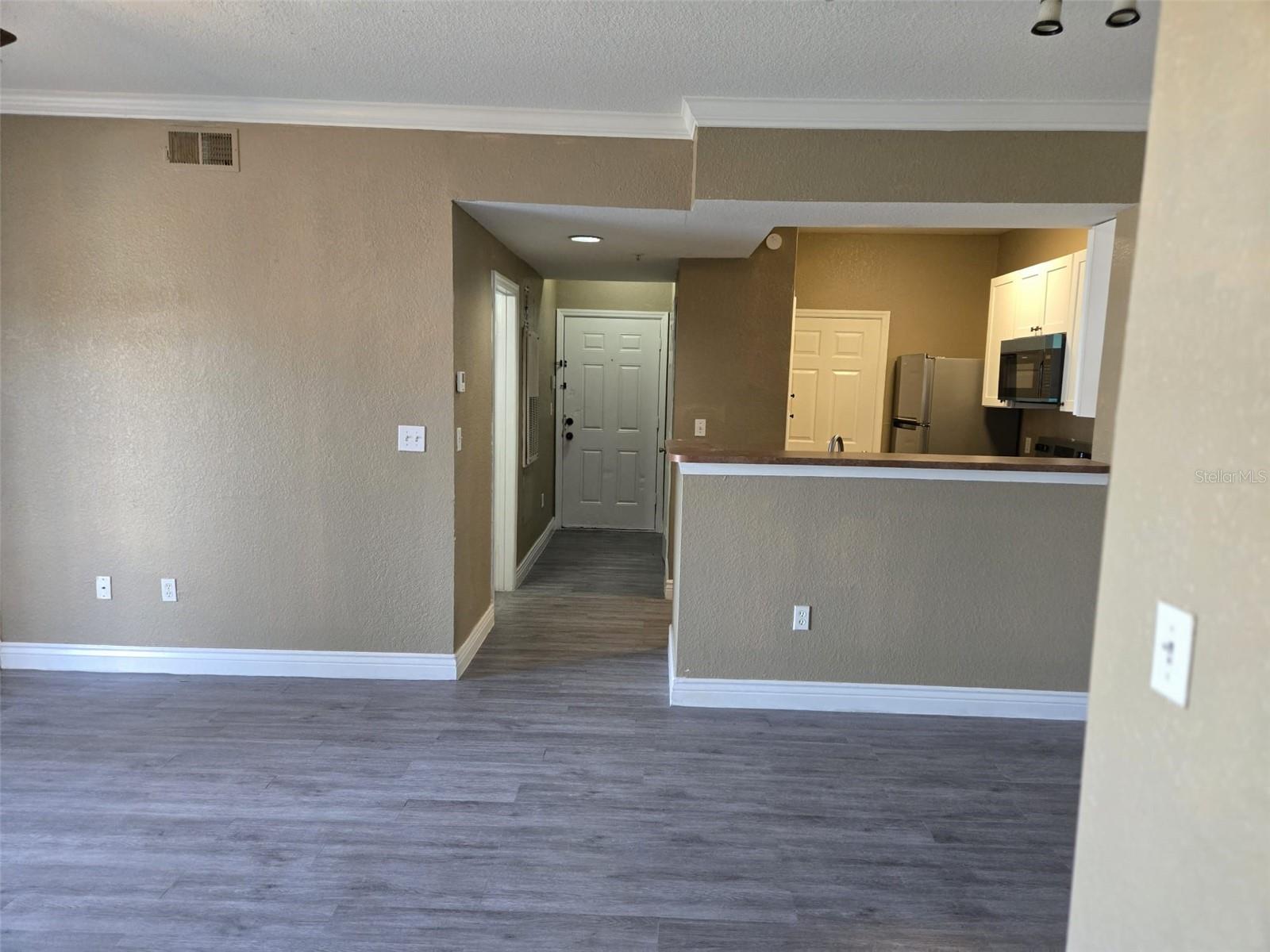 Image 8 of 17 For 3702 Palm Desert Lane 5422