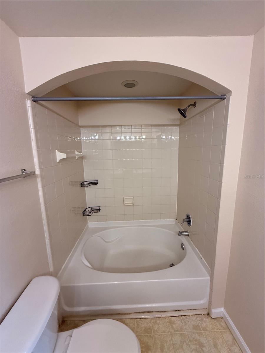 Image 17 of 33 For 11811 Estates Club Drive 1321