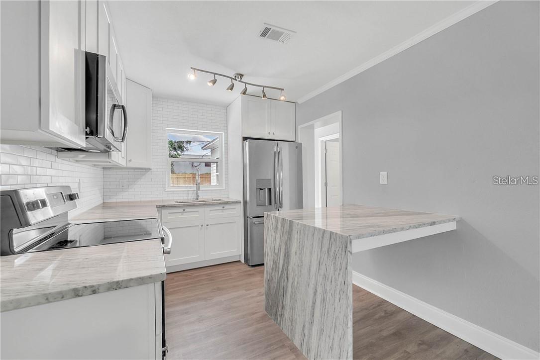 Image 8 of 21 For 1610 Tulane Street