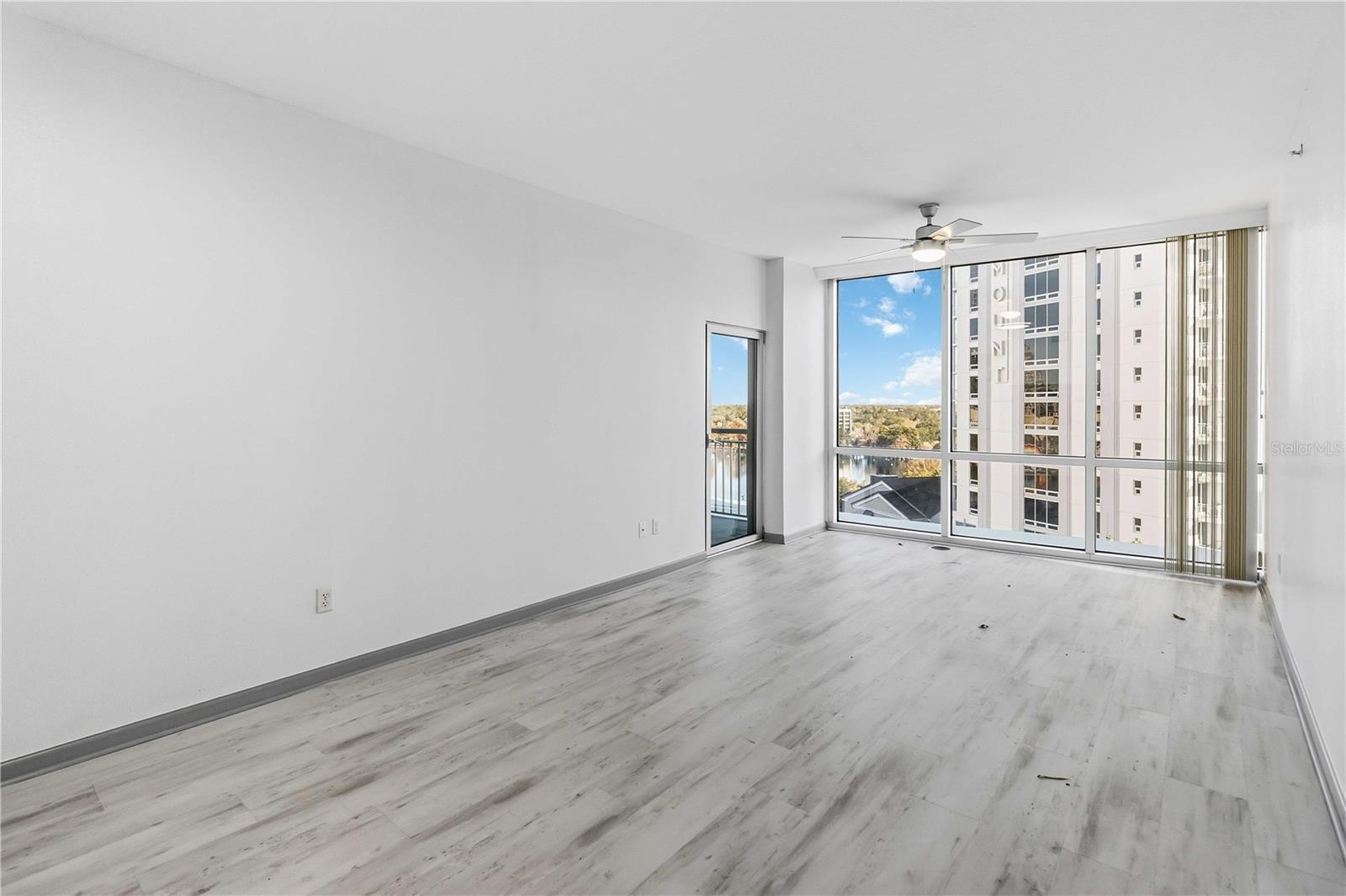 Image 6 of 28 For 322 Central Boulevard 1013