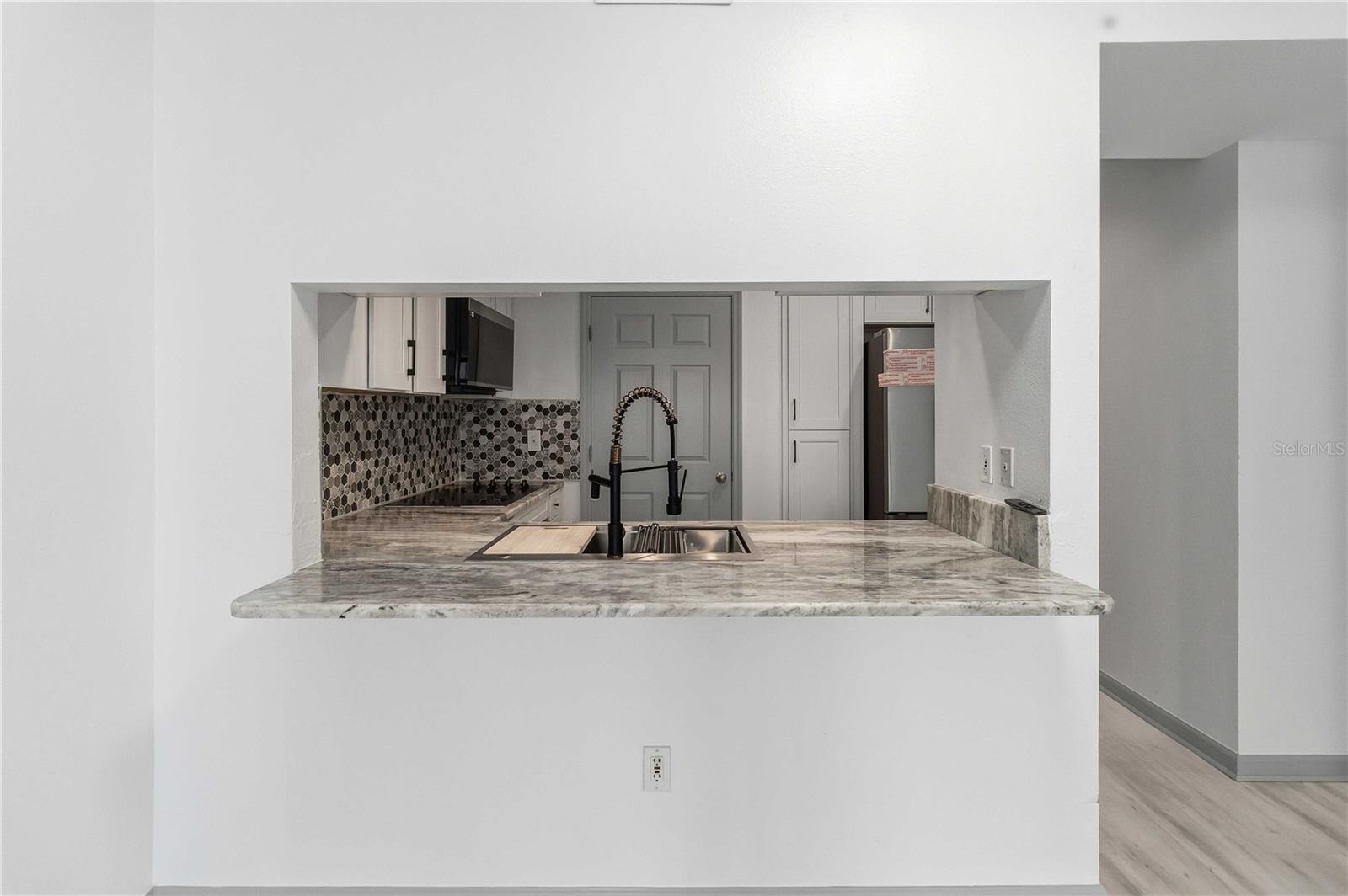 Image 9 of 28 For 322 Central Boulevard 1013