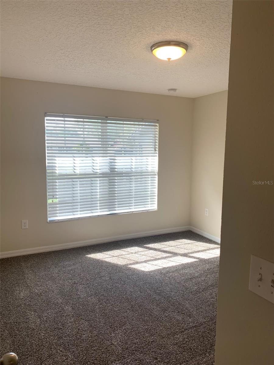 Image 5 of 12 For 521 Montana Avenue