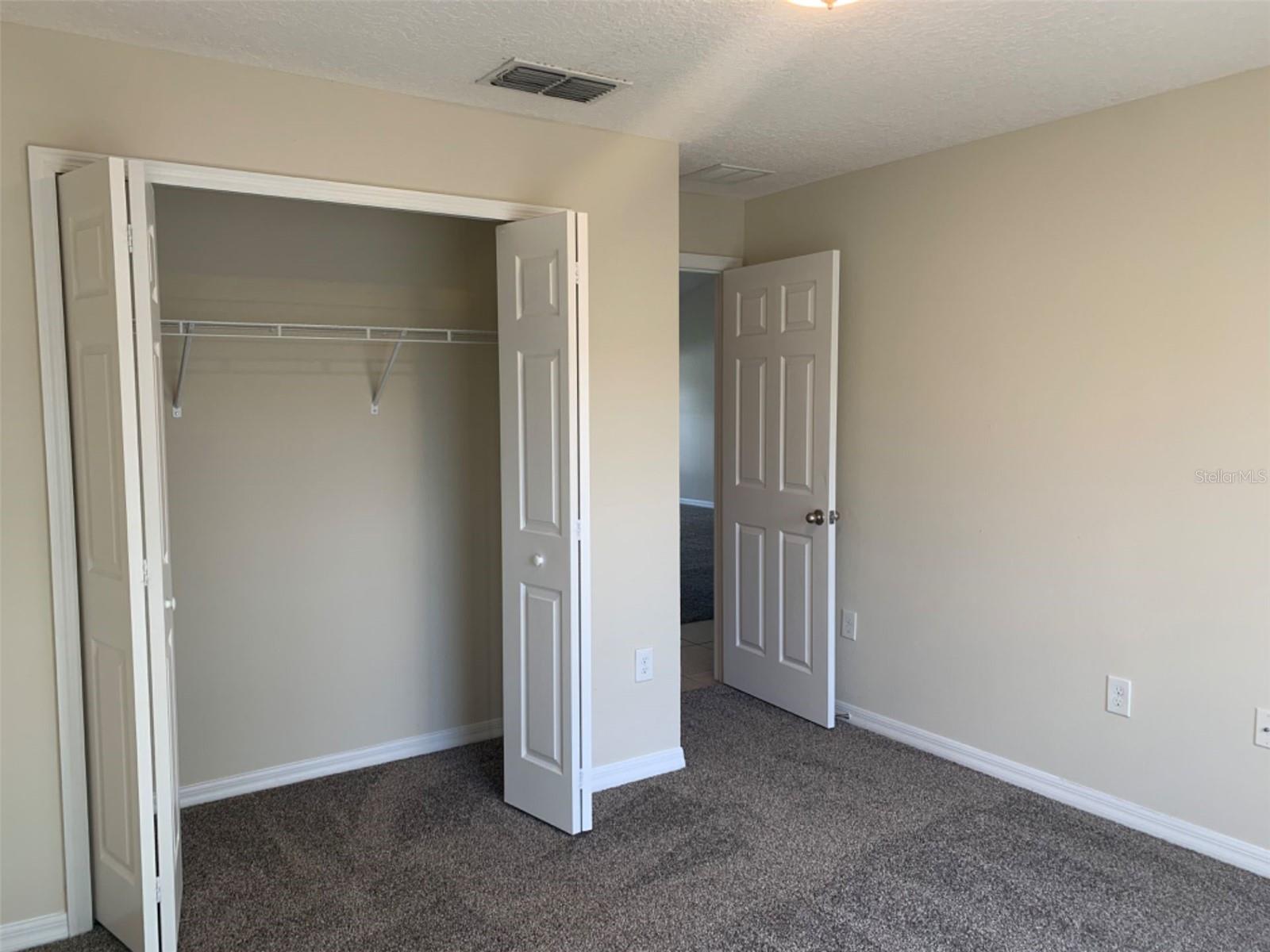 Image 6 of 12 For 521 Montana Avenue