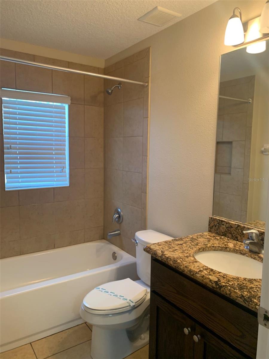 Image 7 of 12 For 521 Montana Avenue