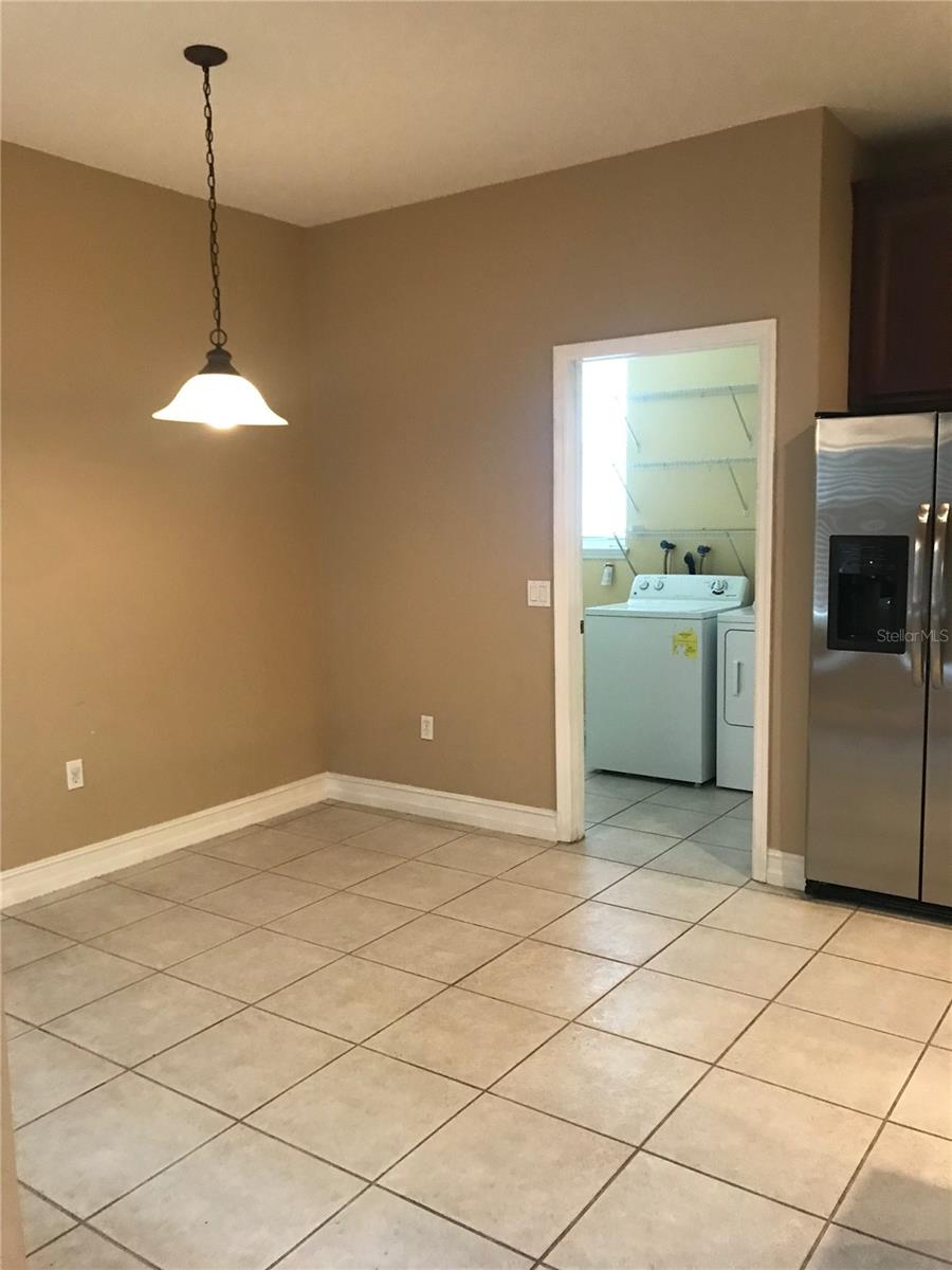 Image 11 of 33 For 3327 Bracken Fern Drive