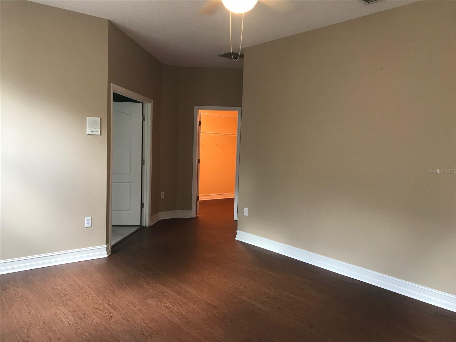 Image 13 of 33 For 3327 Bracken Fern Drive