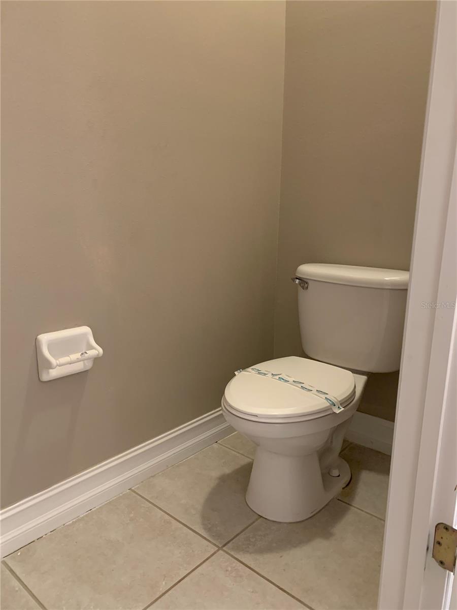 Image 17 of 33 For 3327 Bracken Fern Drive