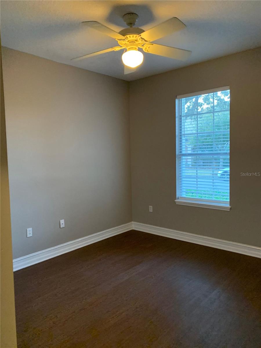 Image 24 of 33 For 3327 Bracken Fern Drive