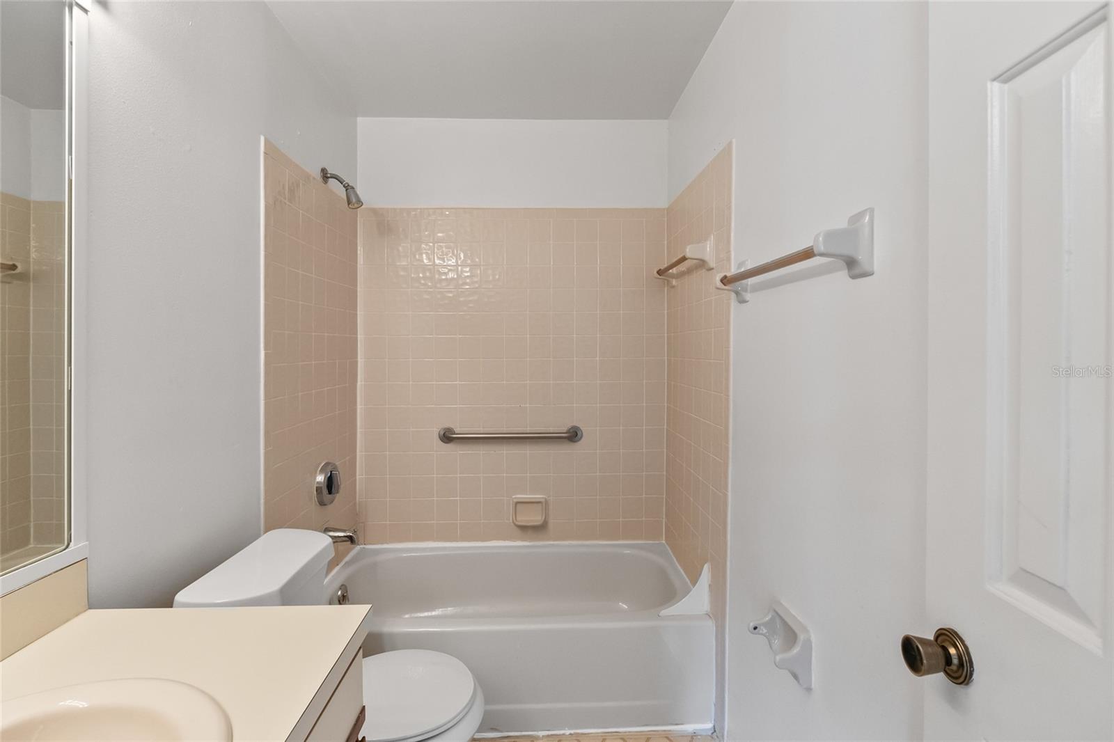 Image 7 of 10 For 6299 River Run Place 198