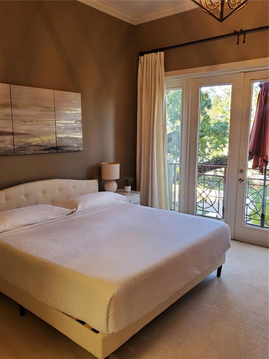 Image 12 of 19 For 4907 Bayshore Boulevard 102