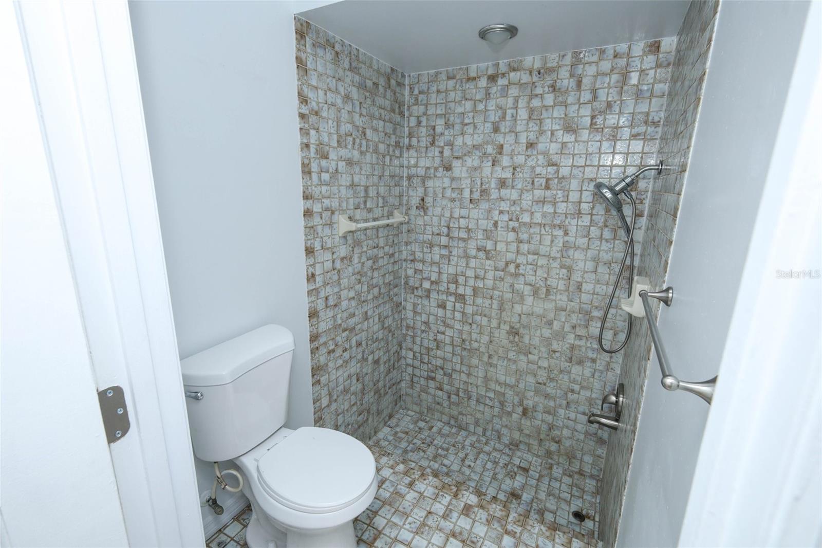 Image 25 of 85 For 1325 Indian Rock Court