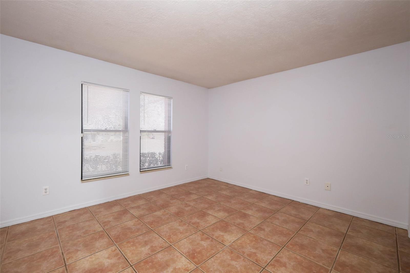 Image 28 of 85 For 1325 Indian Rock Court