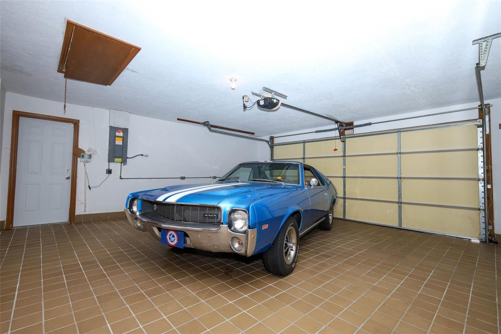 Image 50 of 85 For 1325 Indian Rock Court