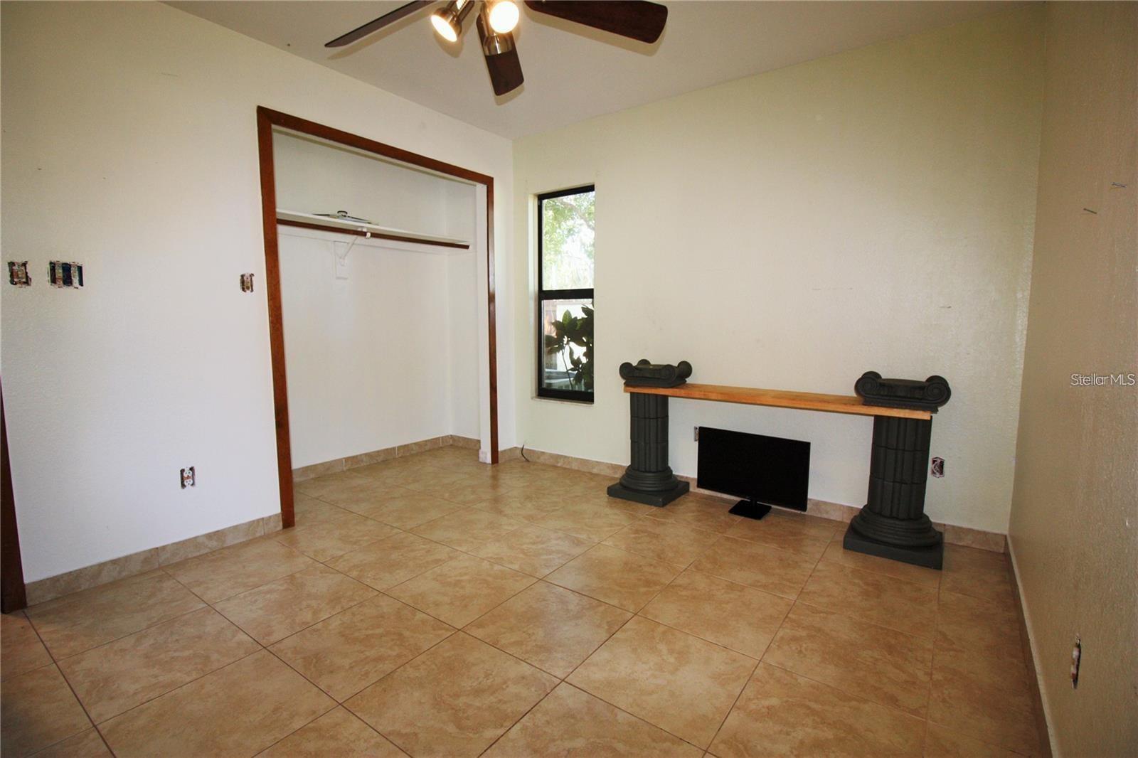 Image 16 of 19 For 120 Valmora Drive