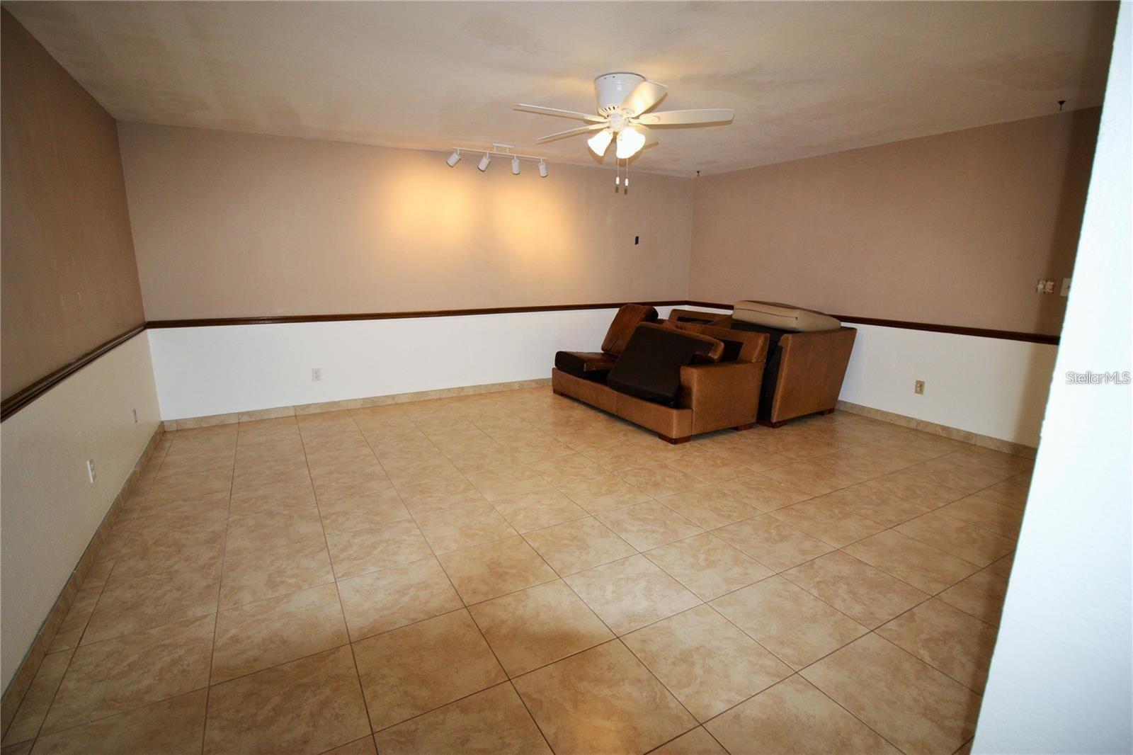 Image 7 of 19 For 120 Valmora Drive