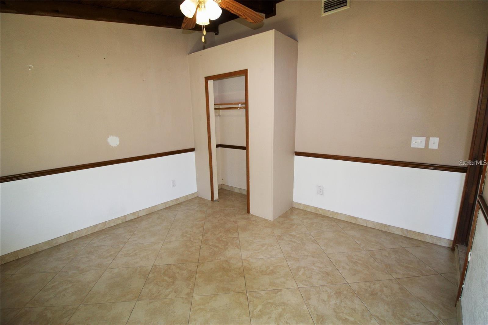 Image 9 of 19 For 120 Valmora Drive