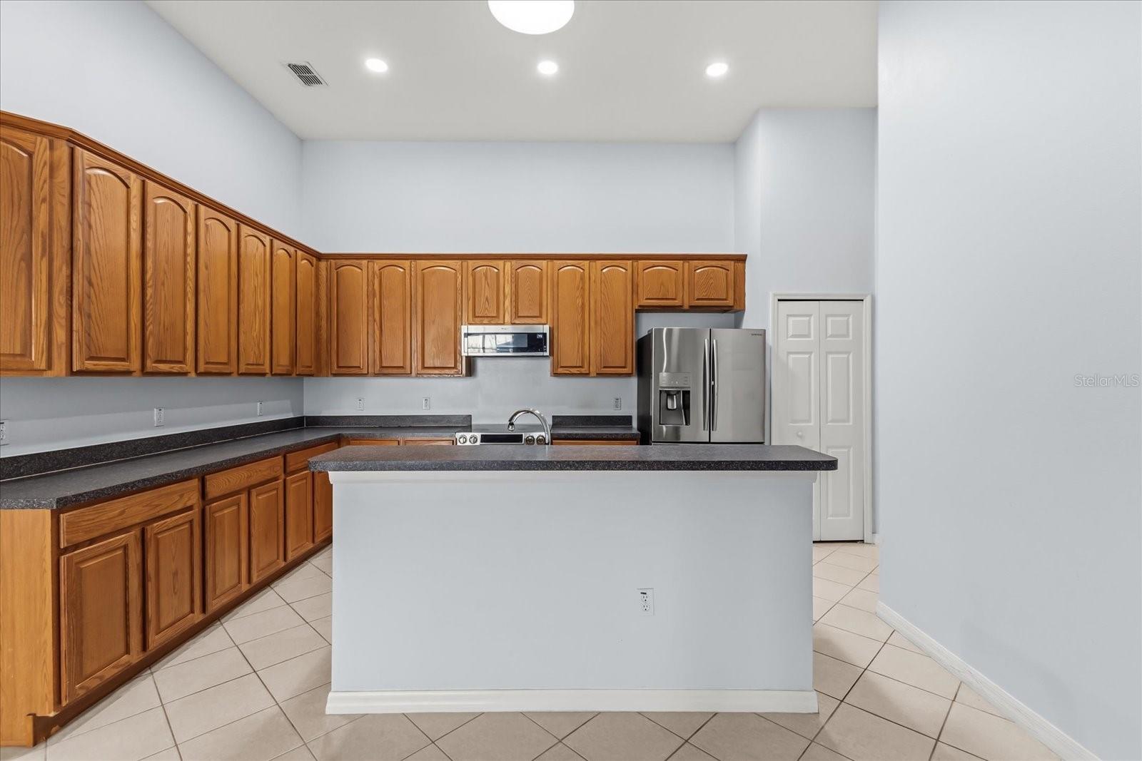 Image 15 of 45 For 321 Burchington Drive