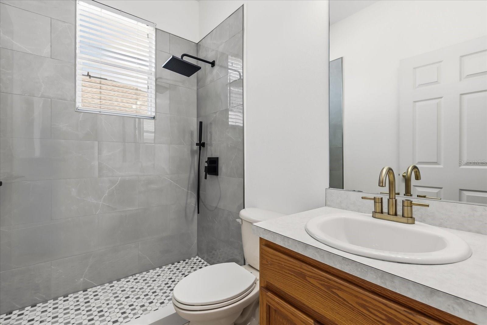 Image 19 of 45 For 321 Burchington Drive