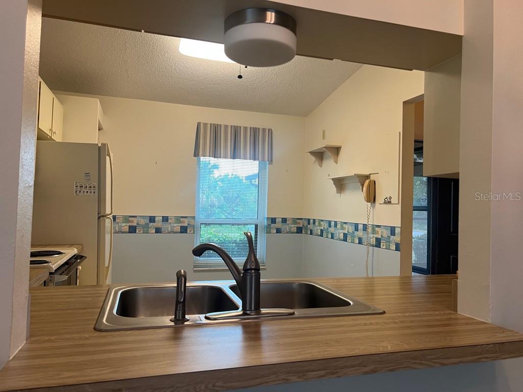 Image 11 of 24 For 1710 Curry Avenue 42