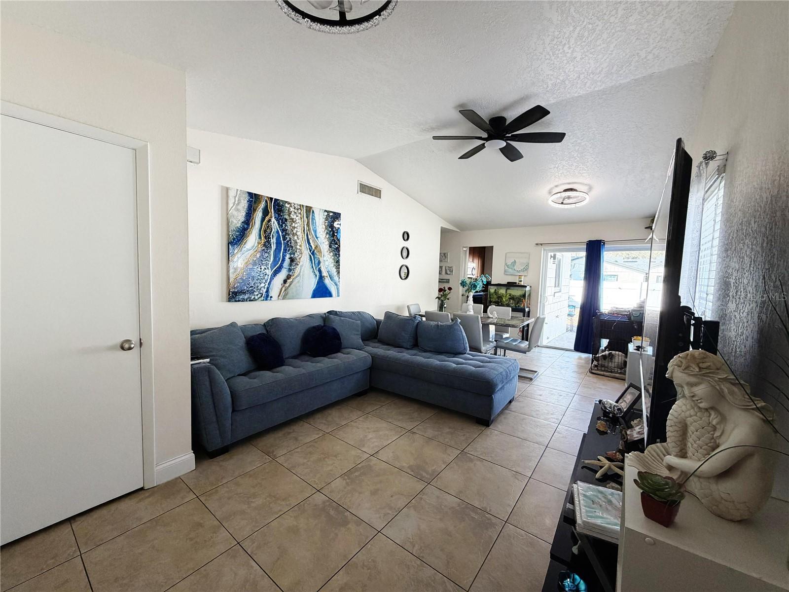 Image 4 of 21 For 5967 Turnbull Drive