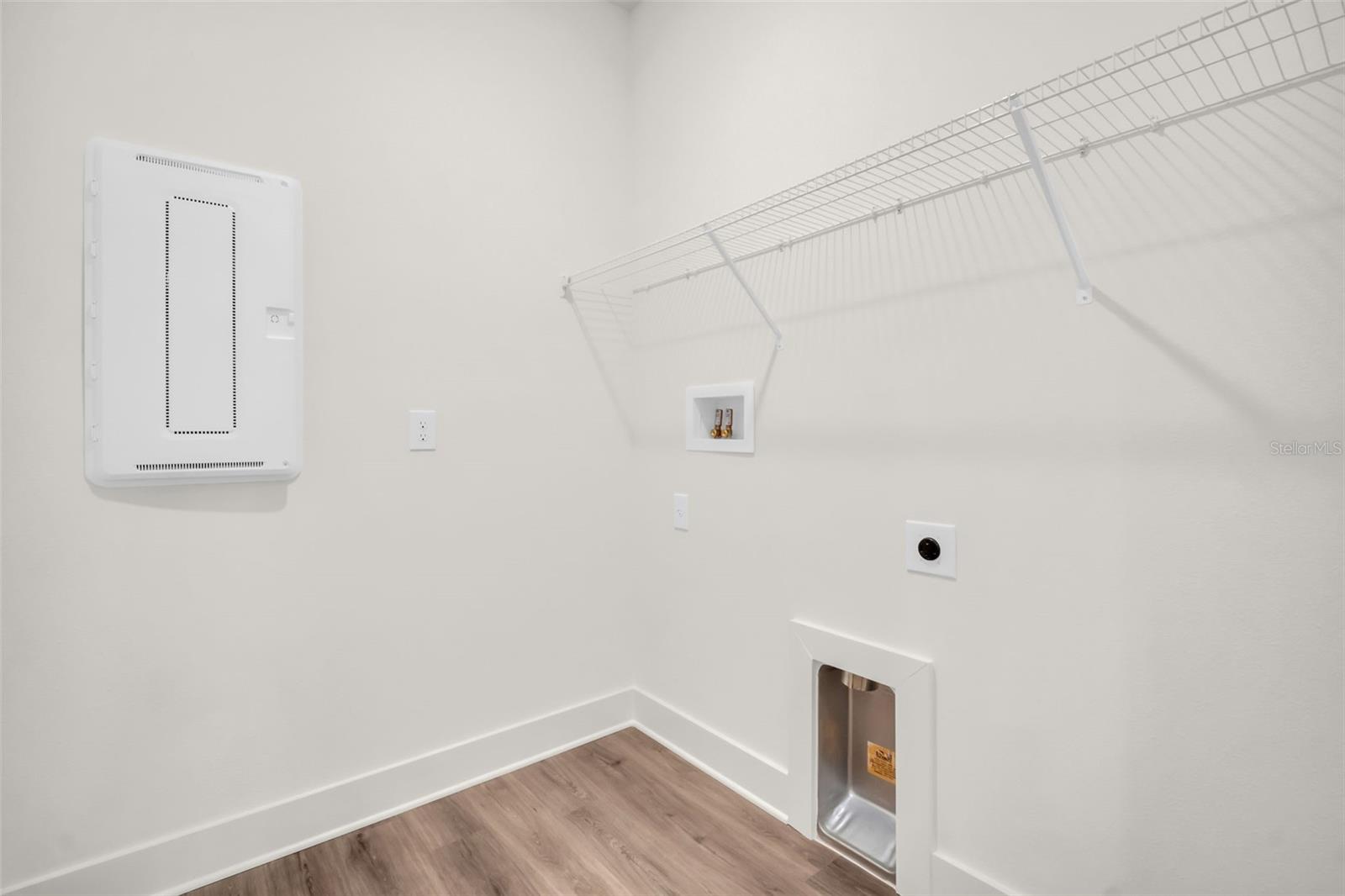 Image 12 of 20 For 3784 Daybreak Run Loop