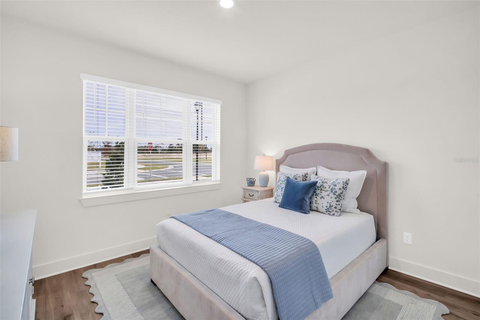 Image 16 of 20 For 3784 Daybreak Run Loop