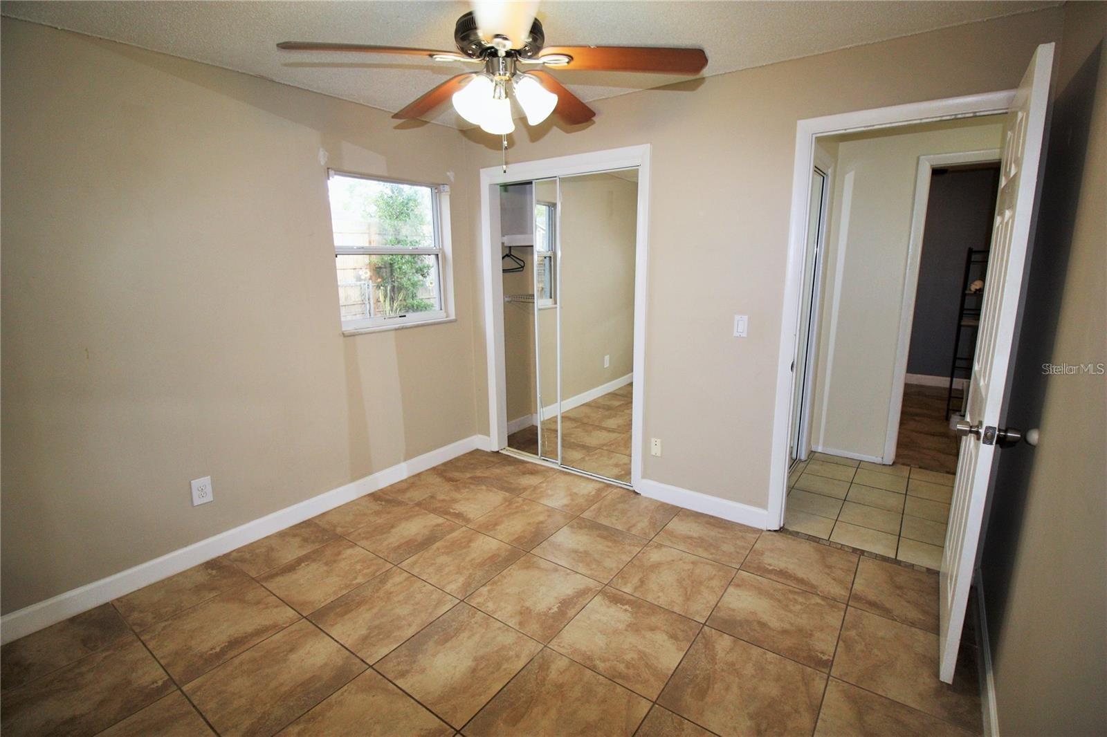 Image 10 of 24 For 610 Wilshire Drive