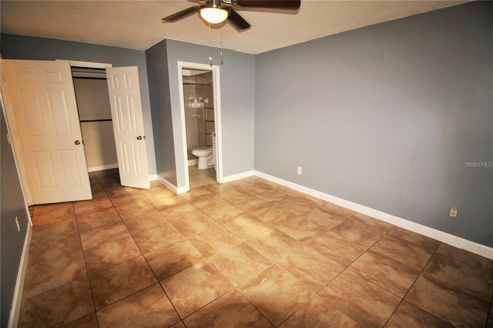 Image 14 of 24 For 610 Wilshire Drive