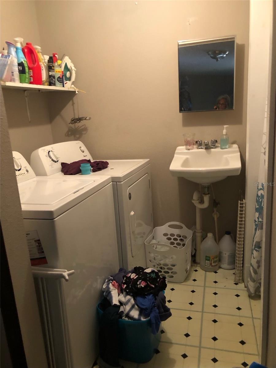 Image 10 of 11 For 2709 10th Street