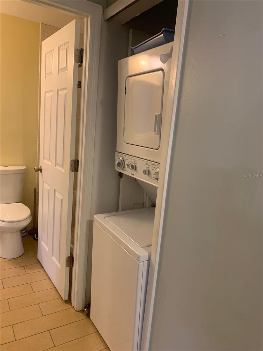 Image 5 of 10 For 2823 Shannon Oak Court