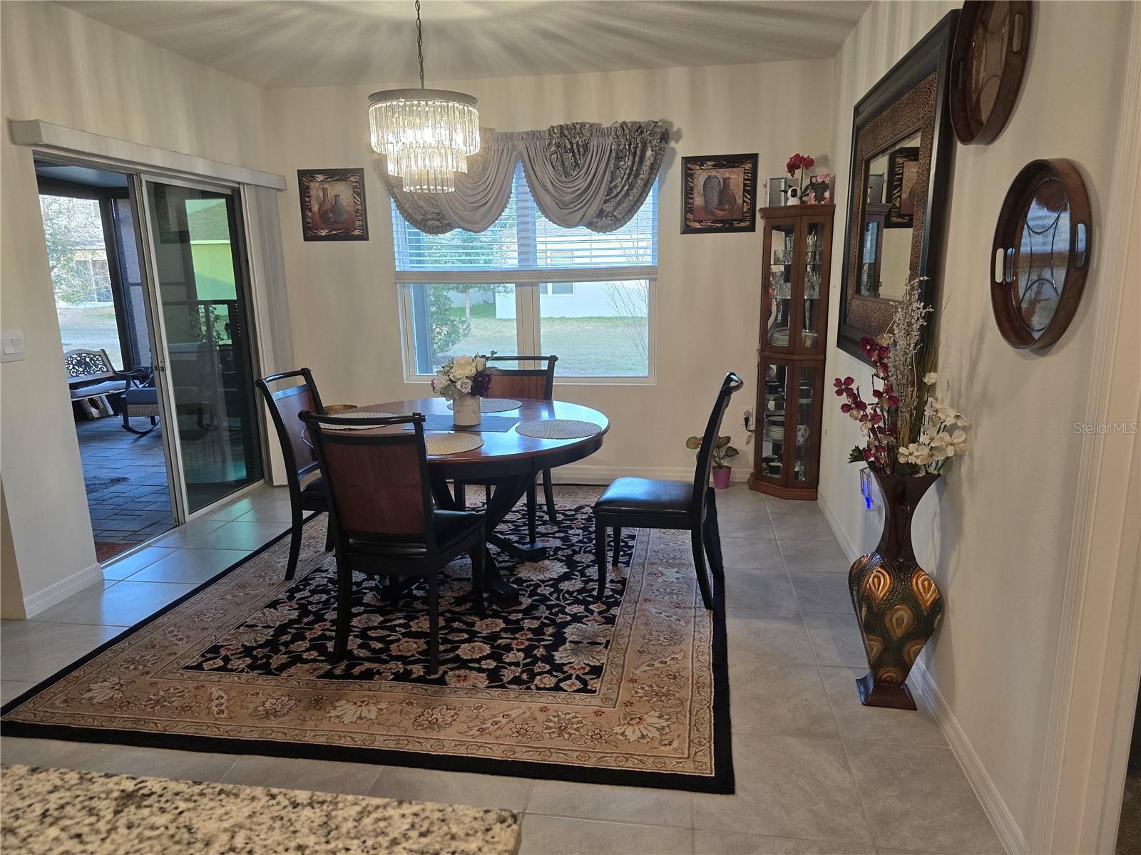 Image 18 of 53 For 532 Emily Glen Street