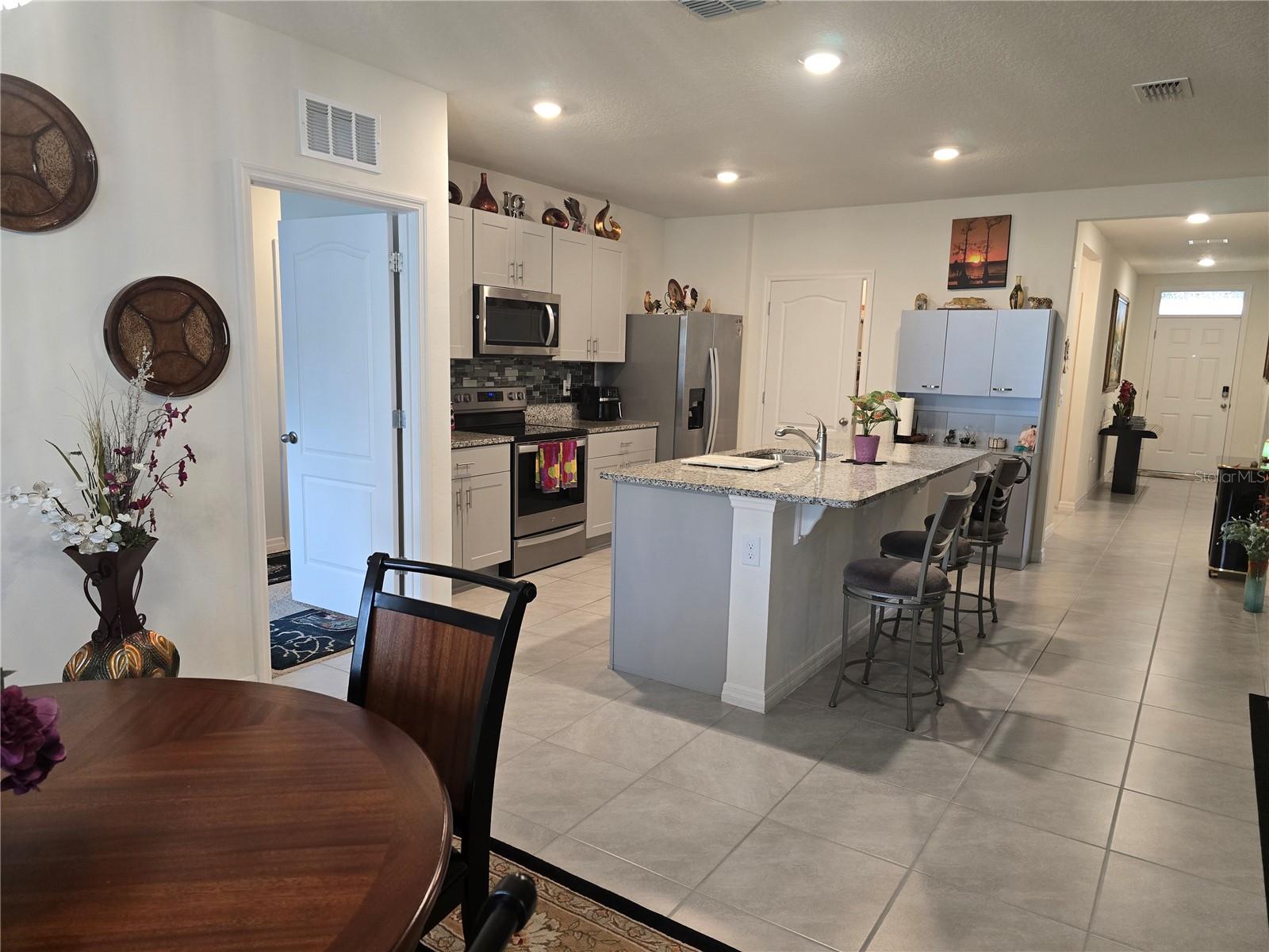 Image 19 of 53 For 532 Emily Glen Street