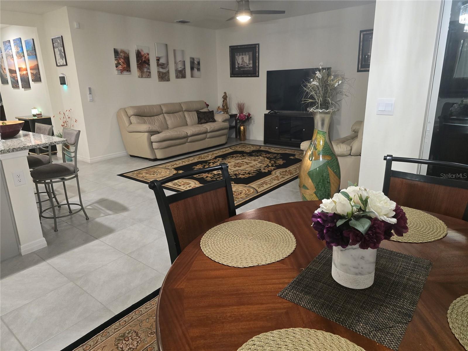 Image 20 of 53 For 532 Emily Glen Street