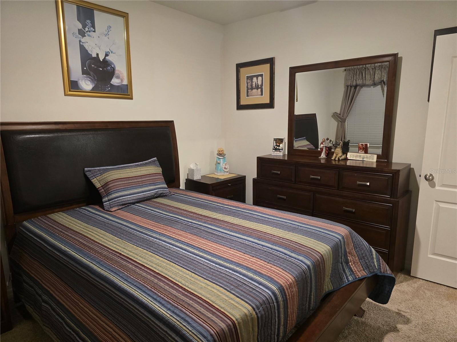 Image 31 of 53 For 532 Emily Glen Street