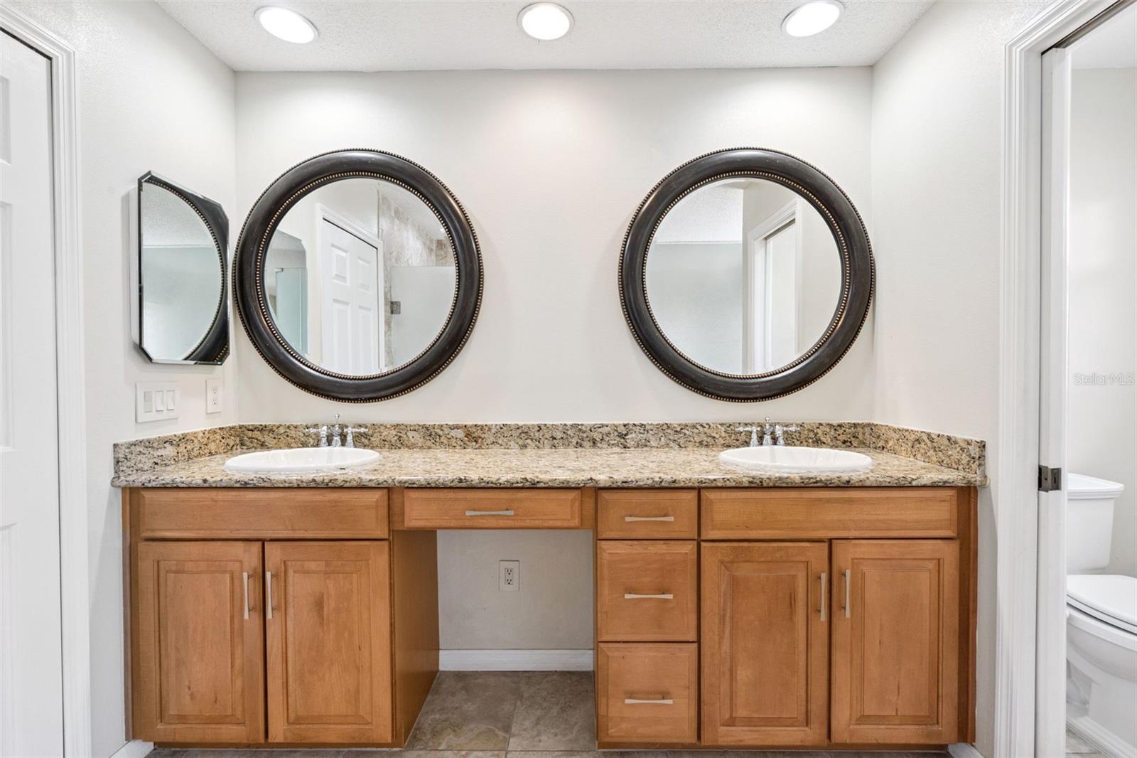 Image 16 of 35 For 8002 Sandpoint Boulevard